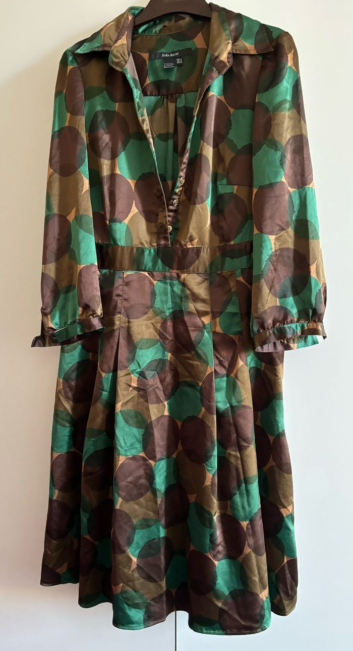 Robe vert et marron satinée