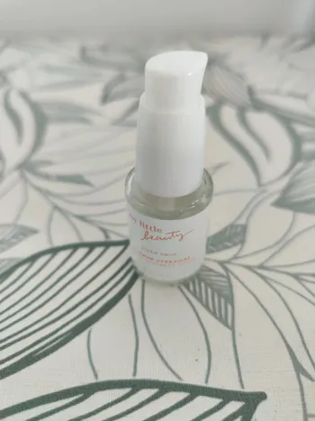 My little beauty le serum hydratant 14ml à utiliser 6 mois après ouverture