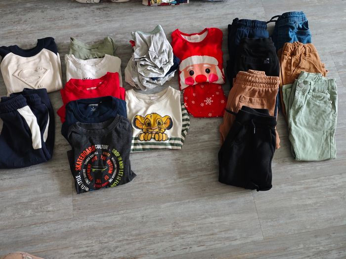 Lots de vêtements - photo numéro 2