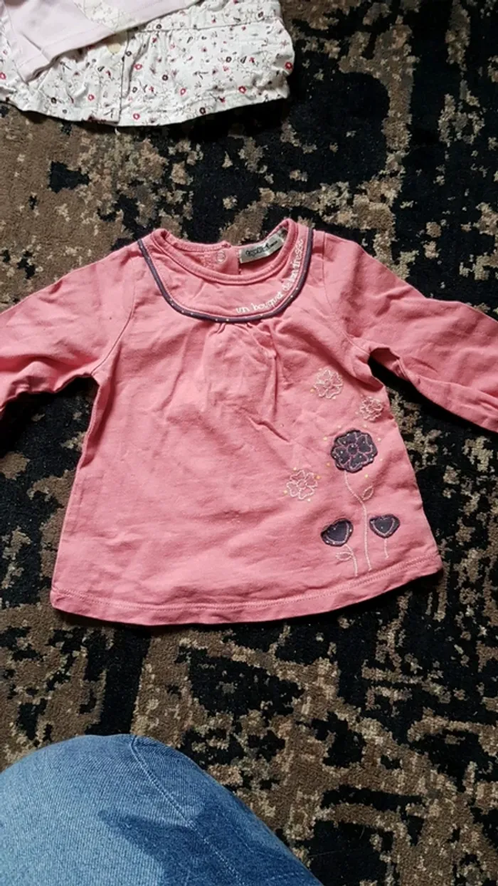 Lot des vêtements fille 6 mois - photo numéro 5