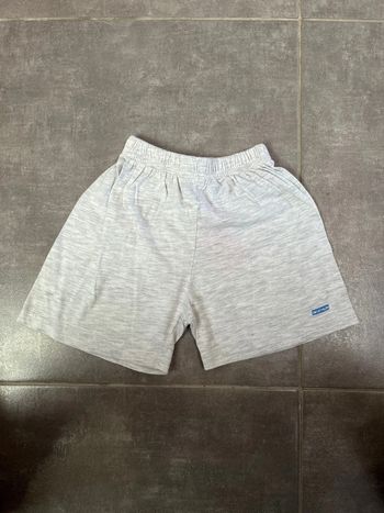 Short de sport décathlon 12 mois