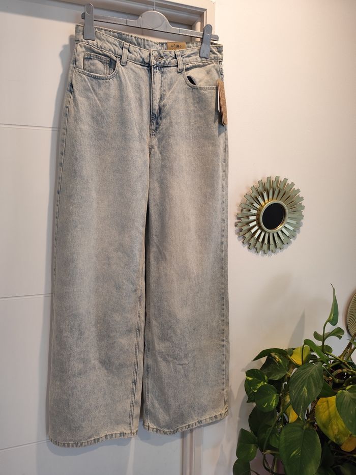 Jeans clair Wide leg neuf - photo numéro 5