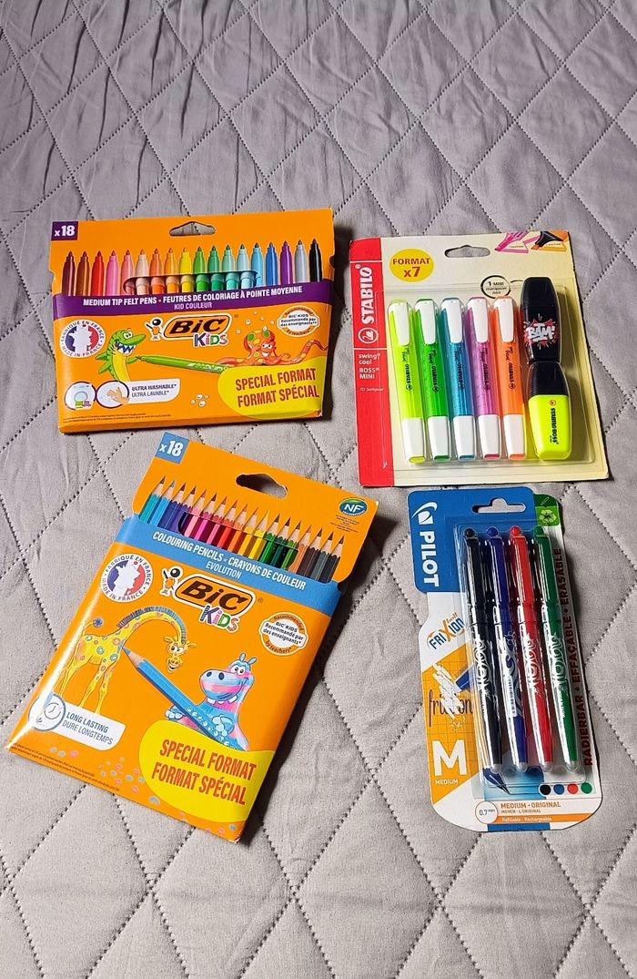 Lot fournitures scolaires neuf