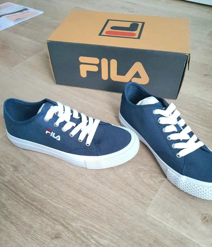 Baskets FILA taille 39 neuves - photo numéro 5