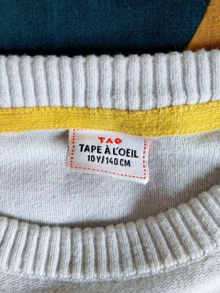 Pull Tape à l’œil 140 cm 10 ans garçon/fille). - photo numéro 2