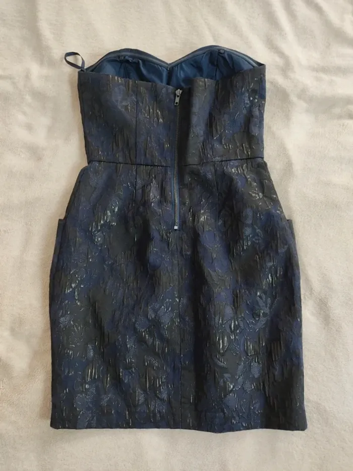 Robe bustier florale noire et bleue marine Vero Moda 36 S TBE - photo numéro 4