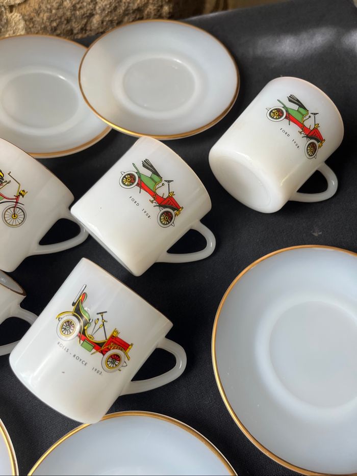 Magnifique lot de 6 tasses et 6 sous tasses à cafe Arcopal Vintage - photo numéro 10
