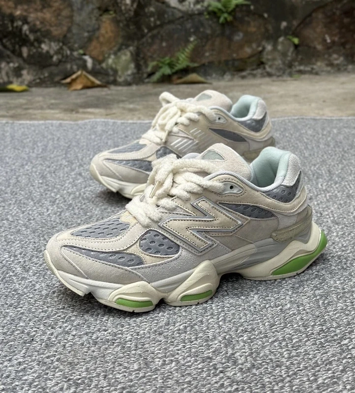 New Balance 9060 Beige 40