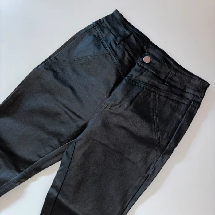 Pantalon en cuir - photo numéro 2