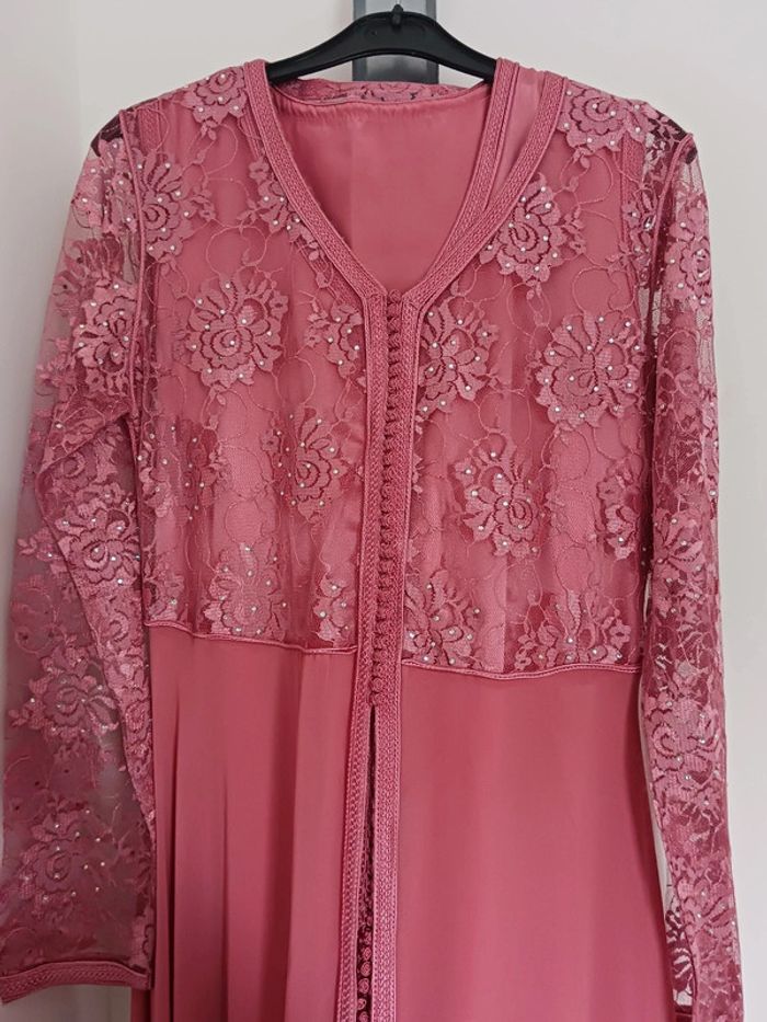 Caftan noir & rose T40