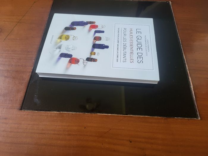 Livre 📖 le guide des huiles - photo numéro 2