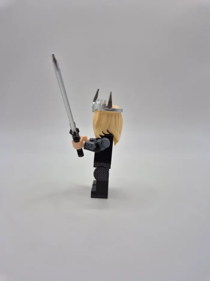 Figurine type lego Sauron seigneur des anneaux / hobbit - photo numéro 2