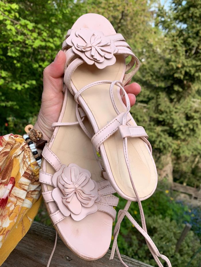 Pied nu à lacets fleuries rose poudrée pointure 38 - photo numéro 15