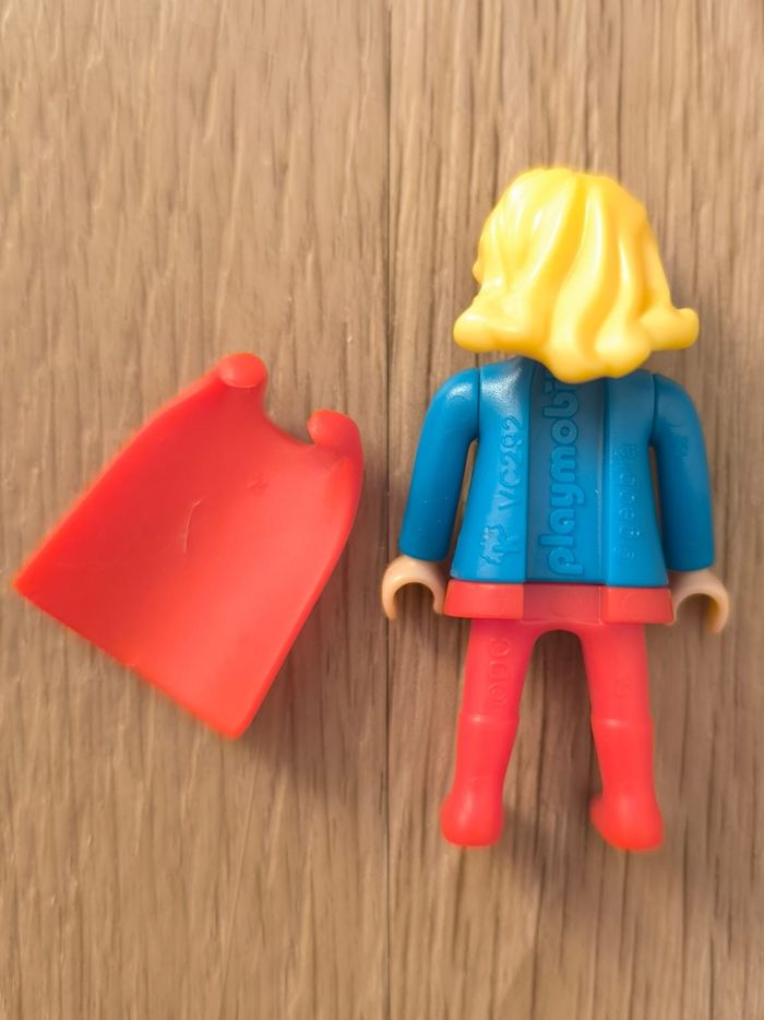 figurine playmobil superwoman kinder - photo numéro 2