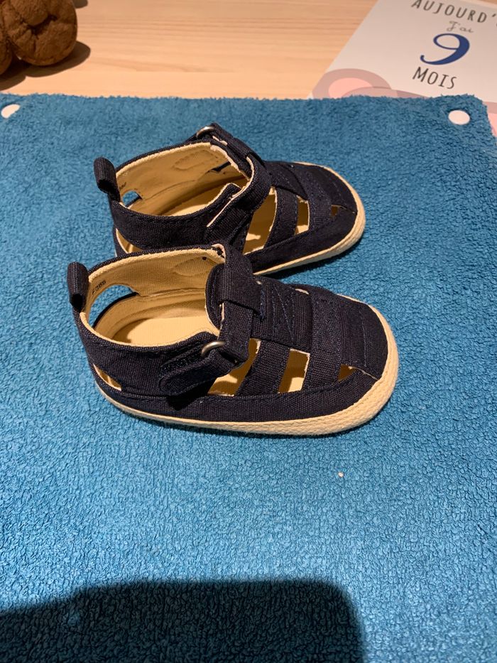 Sandales à scratch taille 6/12 mois Kiabi neuve - photo numéro 3
