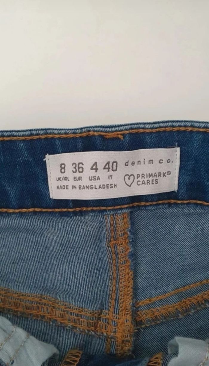 Jean bleu en 36 - photo numéro 3