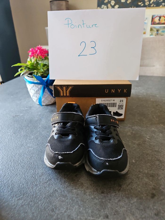 Baskets taille 23 - photo numéro 12