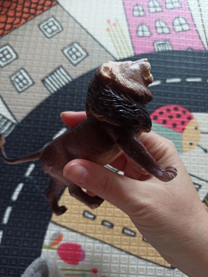 Personnage lion style schleich - photo numéro 3