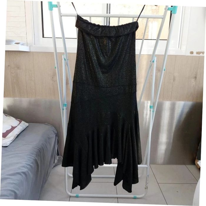 Robe bustier noire pailletée dorée - photo numéro 4