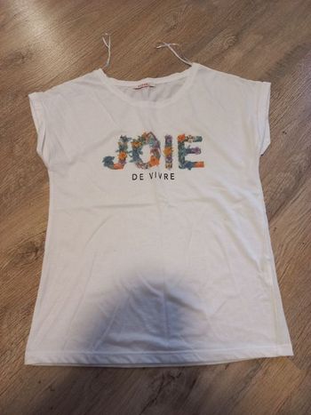 Tee shirt
