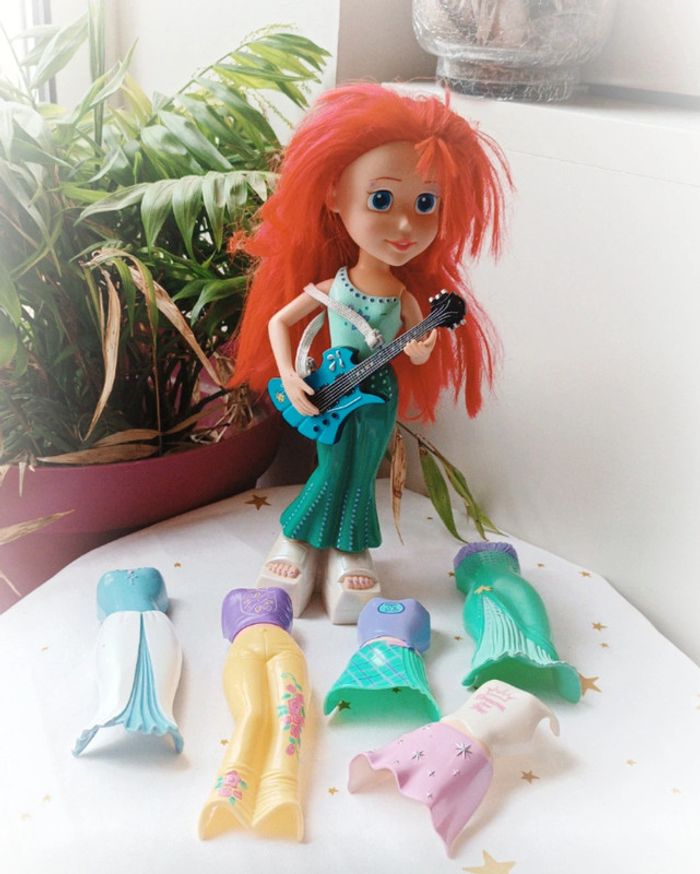 Disney poupée doll Ariel sirène mermaid lansay musical chante guitare pop dreamers talking singing