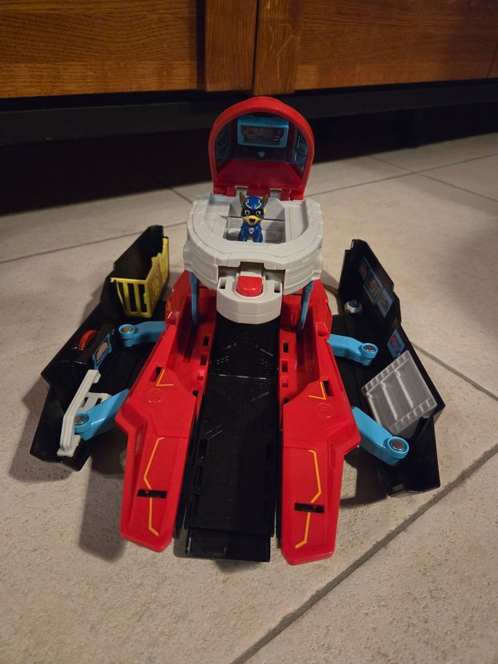 Quartier général Marine pups