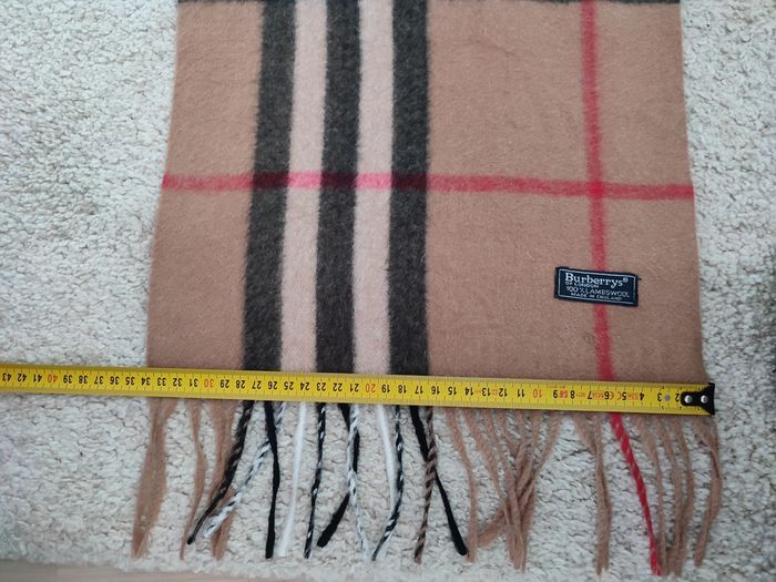 Écharpe Burberry vintage très bon état 100% laine - photo numéro 5
