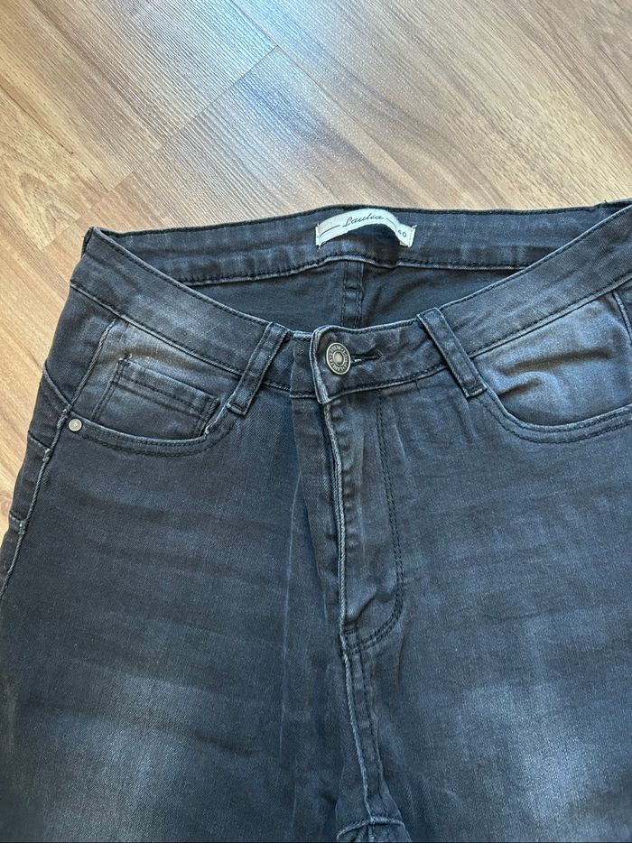 Pantacourt / Short en jean noir Slim Laulia Tailles XS-S - photo numéro 3