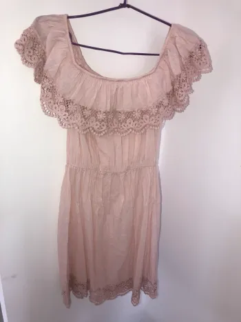 Robe rose pâle