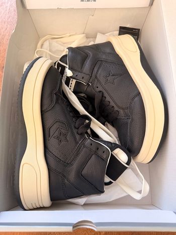 Converse x rick owens turbowpn. Collaboration rare.