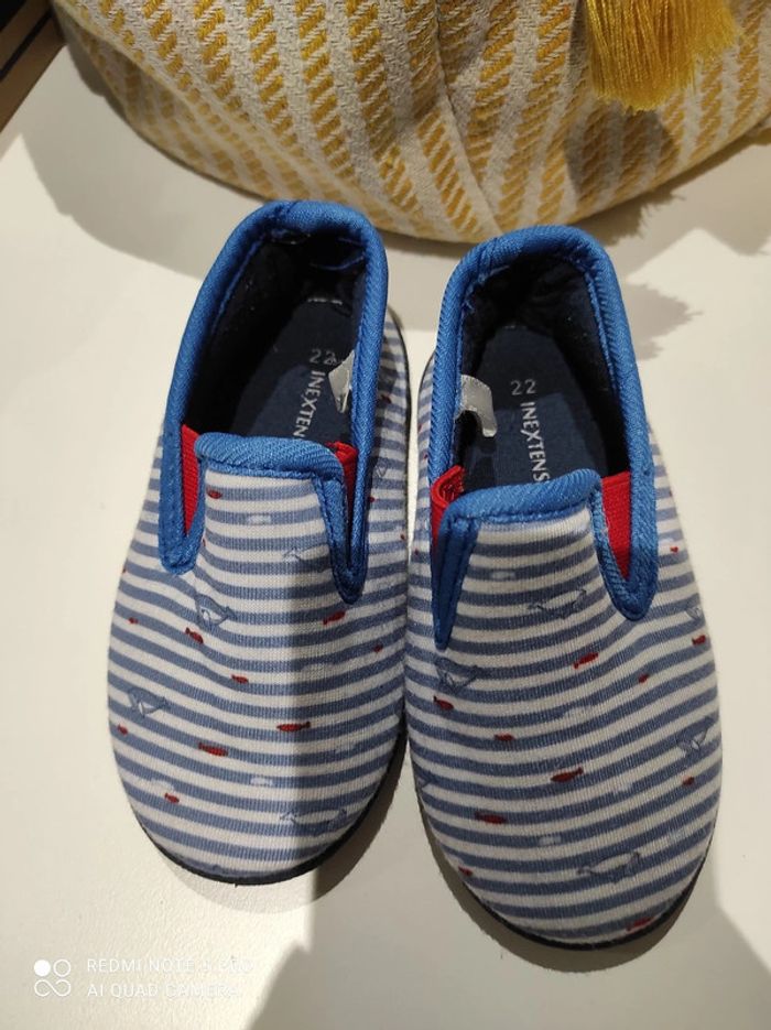 Pantoufle t22 comme neuve