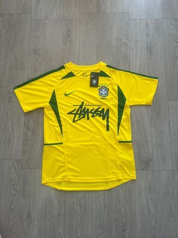 Maillot Brésil édition spéciale Nike – Taille L – Neuf avec étiquette