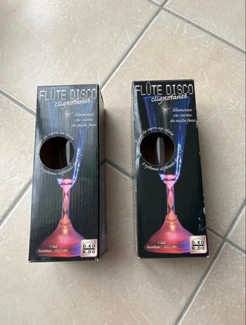 2 flûtes disco clignotantes