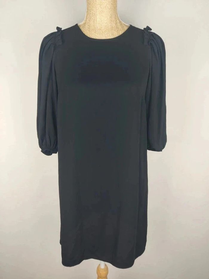 Robe mi-longue manches ballons 3/4 noire détails épaules froncés taille S Zara