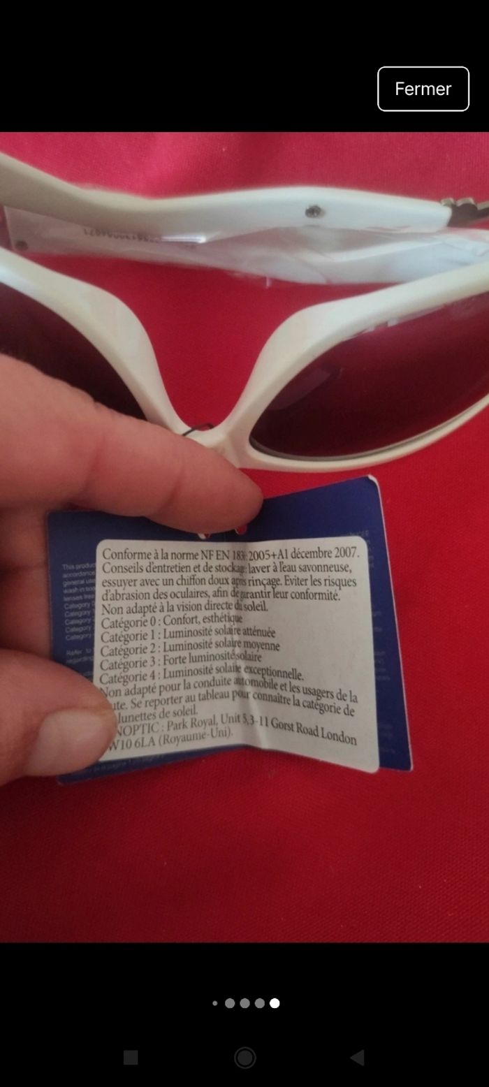 Lunettes de soleil neuf - photo numéro 4