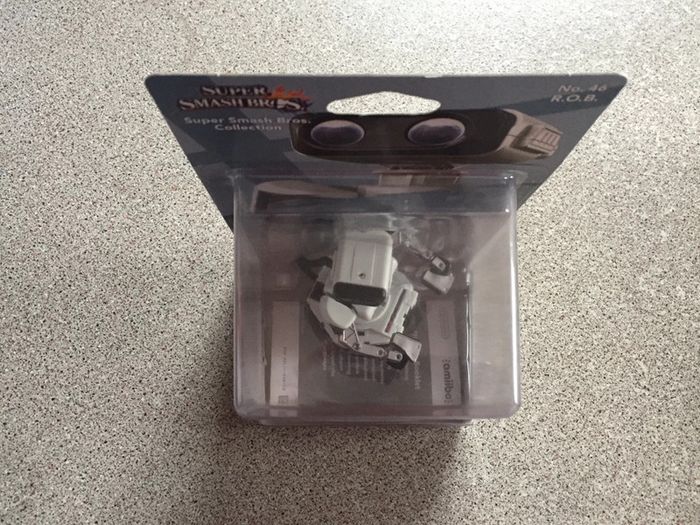 Figurine Nintendo amiibo Super Smash Bros R O B no 46 Neuve - photo numéro 6