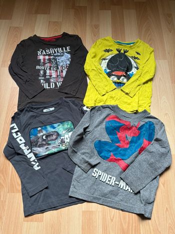 Lot tee-shirts