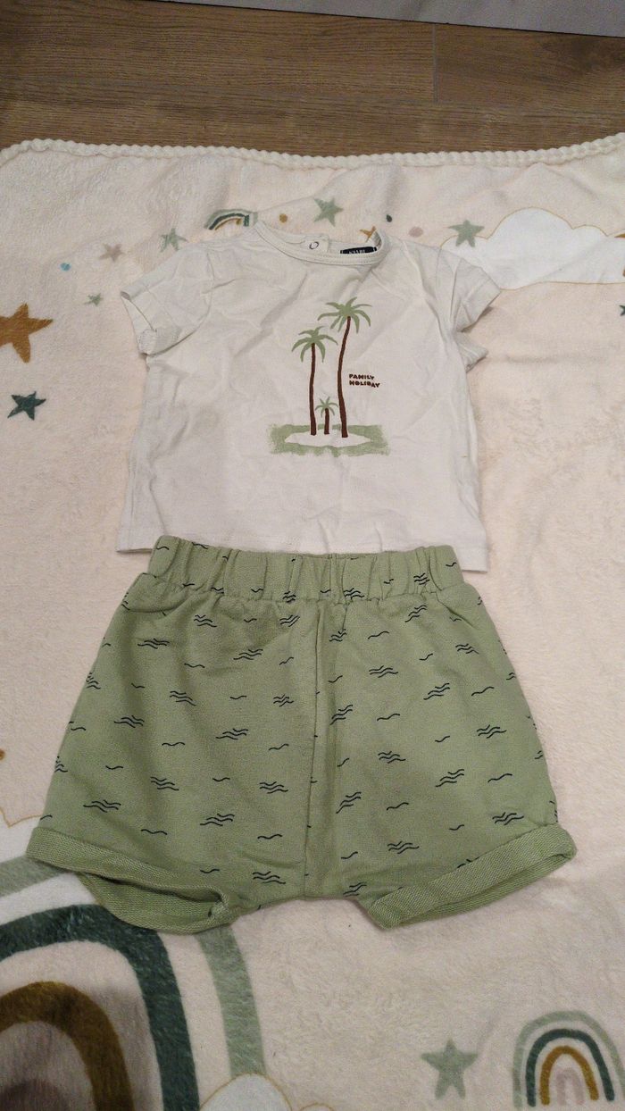 Ensemble short et tee-shirt