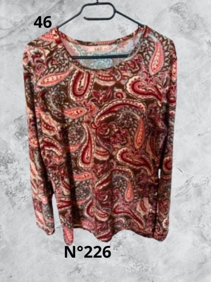 N°226 Pull multicolore T46. E&D.