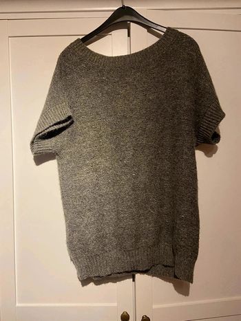 Pull dos nus avec bouton
