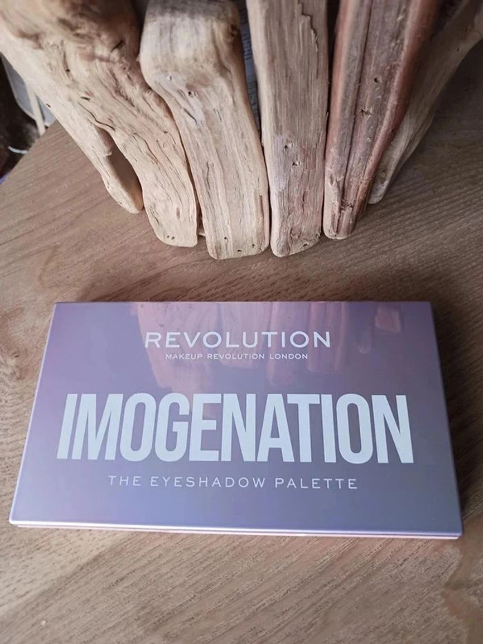 palette de maquillage Révolution imogenation neuve - photo numéro 5