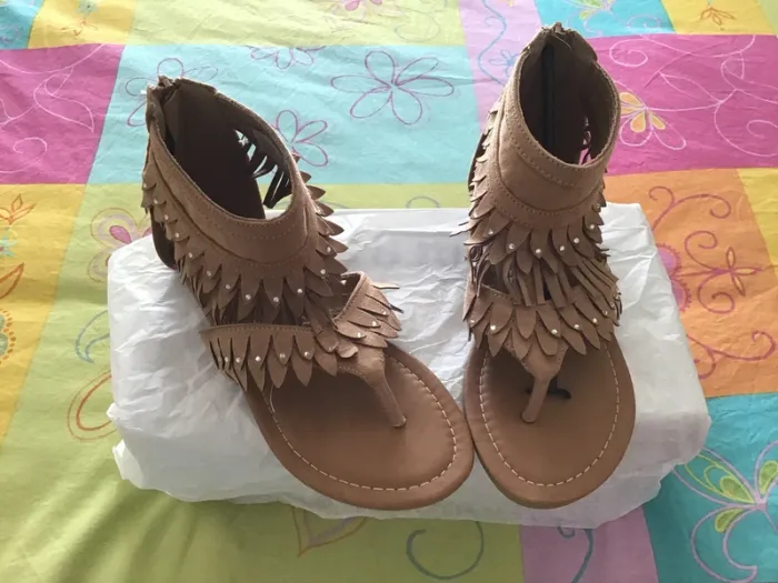 Sandales à franges
