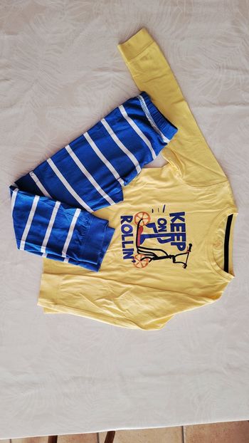 Pyjama à manches longues "Keep On Rollin" taille 6-7 ans