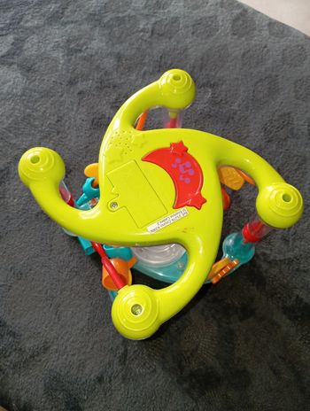 Jouet musical et lumineux