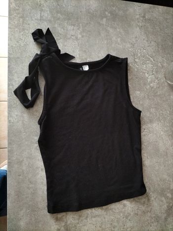 Top taille 34 divided