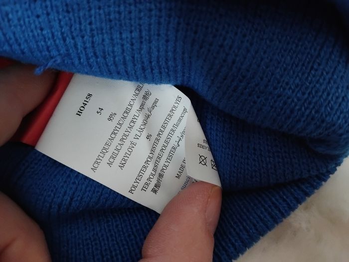 Bonnet et gants Angry birds neufs taille 54 - photo numéro 2