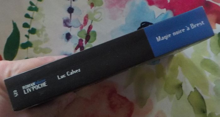 Magie noire à Brest de Luc Calvez Ed. Liv'Poche Policier - photo numéro 3