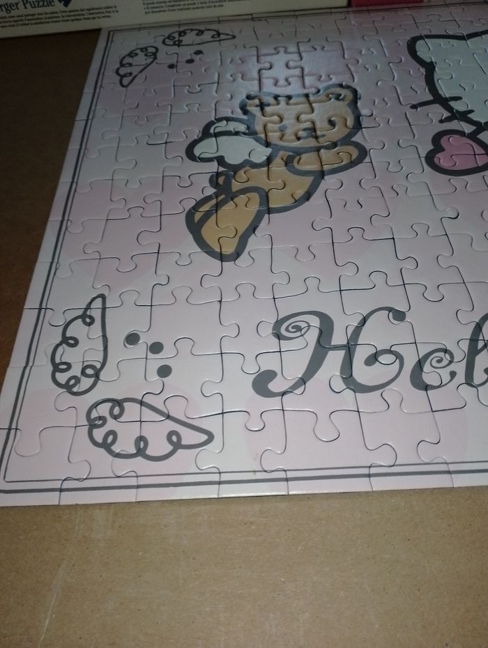 Puzzle Hello Kitty 200 pièces TBE Complet - photo numéro 6