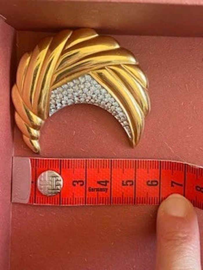 Broche vintage lune en métal doré et strass argenté - photo numéro 11