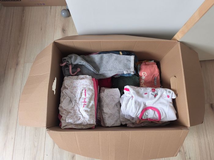 Lot vêtements hiver fille taille 6mois